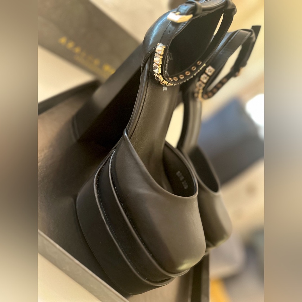 Azalea Wang Black Platform Heels with Ankle Strap